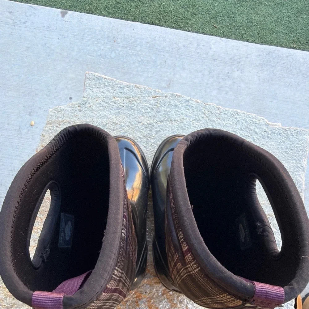 Bogs Classic Winter Plaid Tall Waterproof Rain Boots Black Purple Womens 7